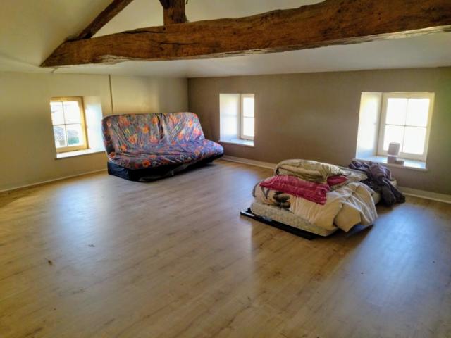 Location appartement T7 Fenioux - Photo 5