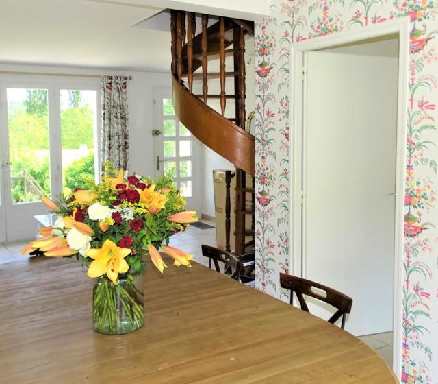 Location maison F6 Jouy en Josas - Photo 3