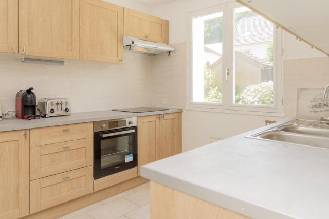 Location maison F6 Jouy en Josas - Photo 6