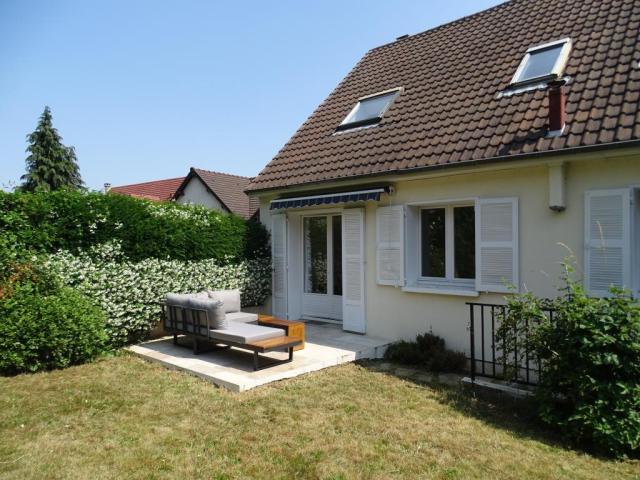 Location maison F6 Jouy en Josas - Photo 10