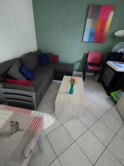 Location maison F2 Ozillac - Photo 2
