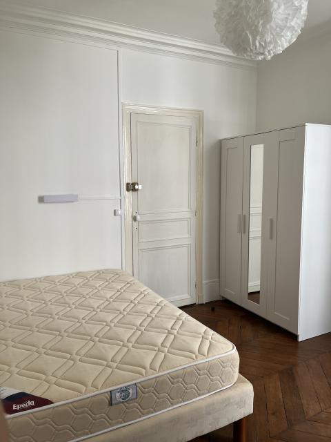 Location appartement T3 Paris 09 - Photo 5