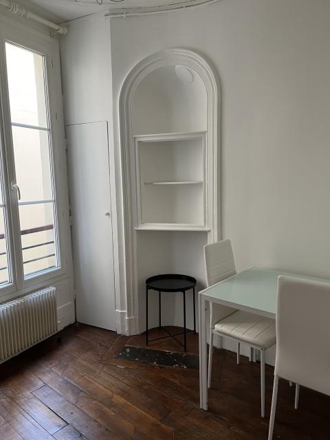 Location appartement T3 Paris 09 - Photo 9