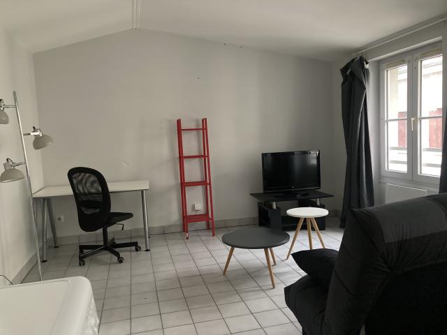 Location studio St Etienne - Photo 3
