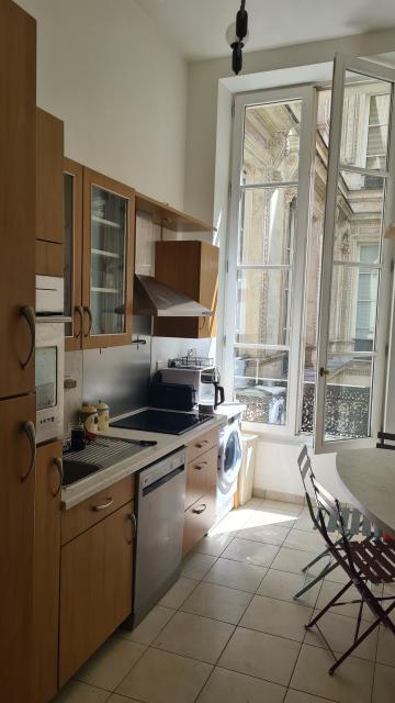 Location appartement T2 Paris 02 - Photo 3