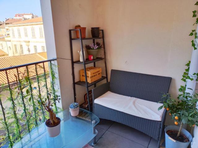 Location appartement T2 Marseille 06 - Photo 5