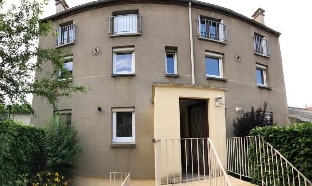 Location studio St Etienne - Photo 8
