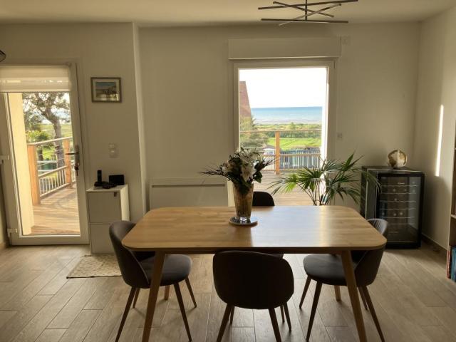 Location maison F7 Ver sur Mer - Photo 6