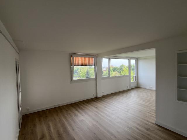 Location appartement T5 Tourcoing - Photo 2