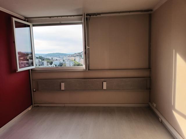 Location appartement T4 St Etienne - Photo 3