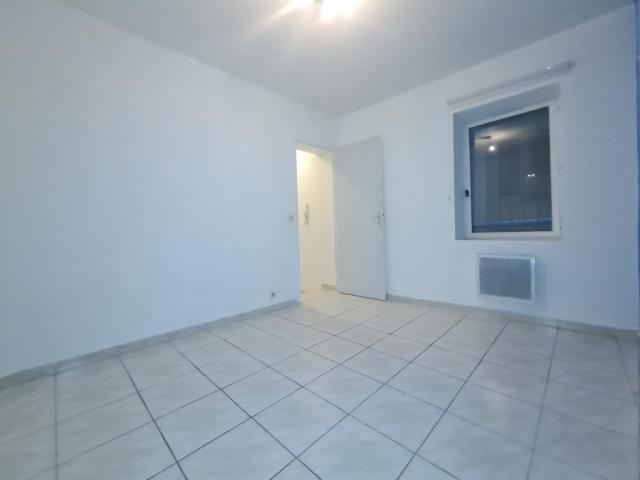Location appartement T2 Hyeres - Photo 4