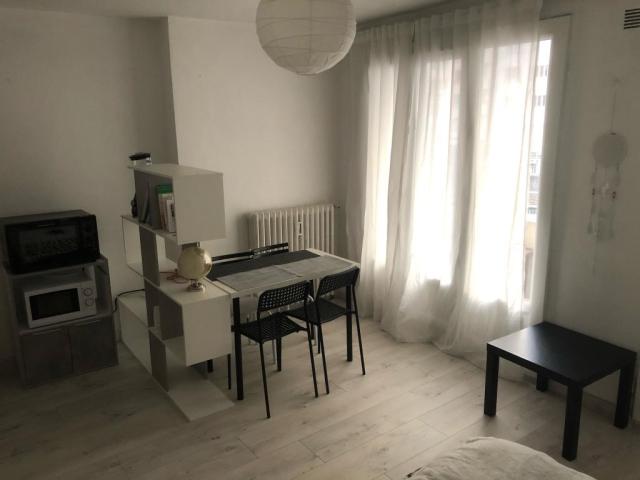 Location studio Grenoble - Photo 2