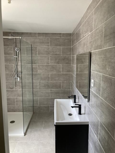 Location appartement T4 Salindres - Photo 3