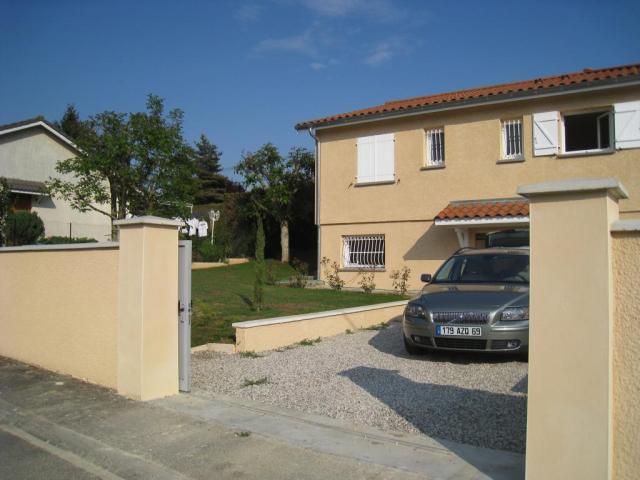 Location maison F5 Jonage - Photo 2