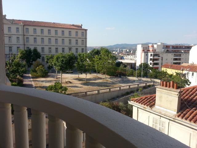 Location appartement T2 Marseille 01 - Photo 3