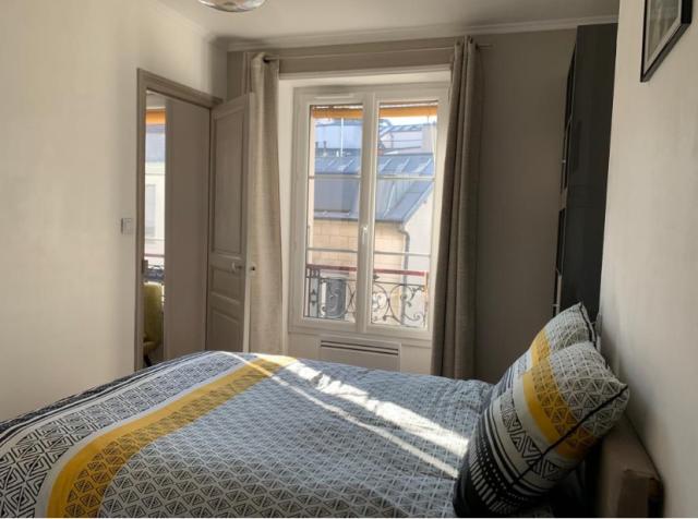 Location appartement T3 Paris 11 - Photo 1