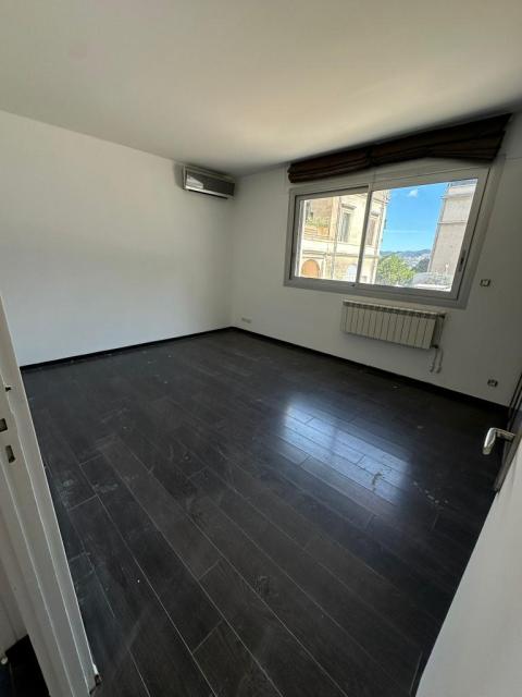 Location appartement T4 Marseille 08 - Photo 2