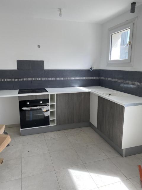 Location appartement T2 Trelaze - Photo 1