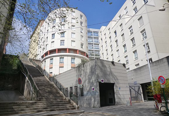 Location studio Lyon 4 - Photo 1