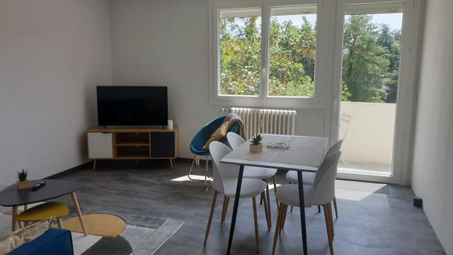 Location appartement T4 Poitiers - Photo 1