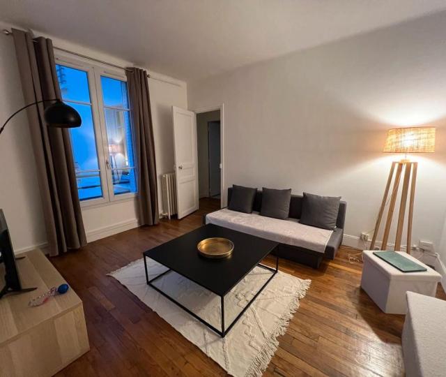 Location appartement T2 Paris 11 - Photo 1