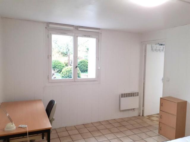 Location studio Bures sur Yvette - Photo 1