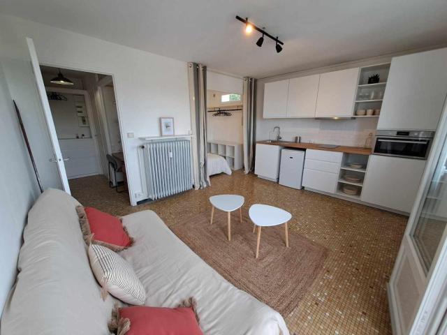 Location studio Lyon 8 - Photo 1