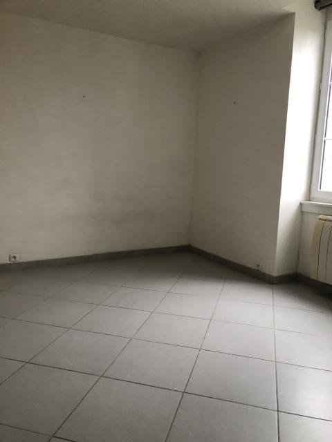 Location appartement T2 Laval - Photo 2