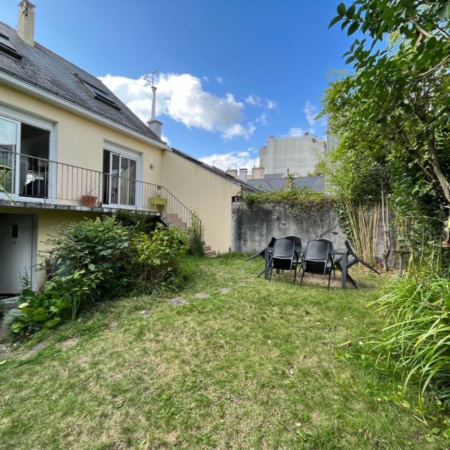 Location maison F6 Nantes - Photo 1