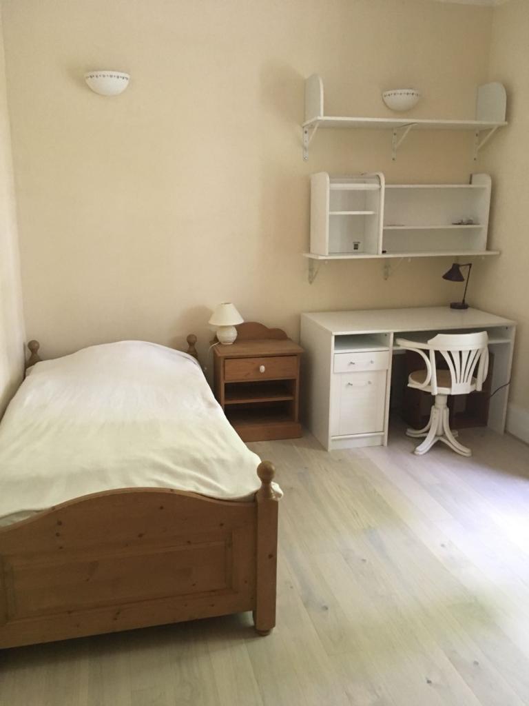 Location chambre Paris 20 - Photo 1