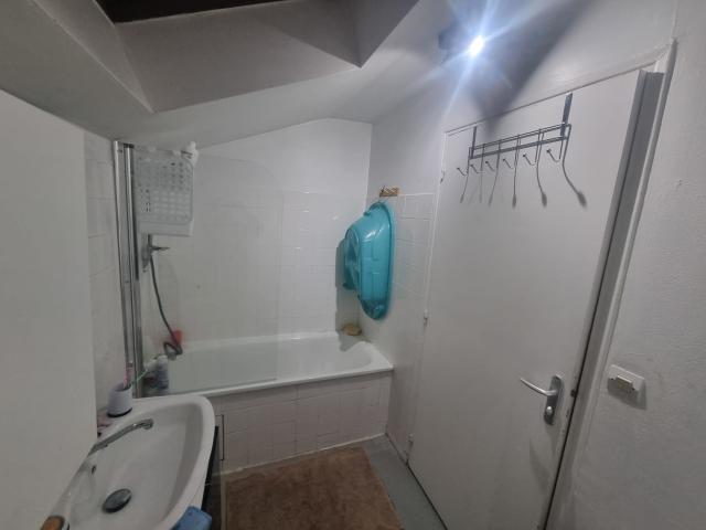Location appartement T4 Le Chambon Feugerolles - Photo 8