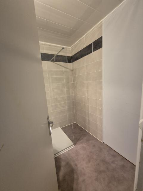 Location maison F4 St Julien de l'Escap - Photo 4