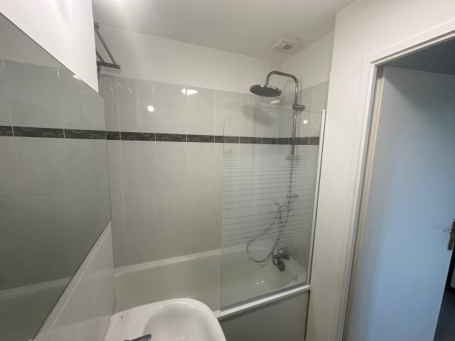 Location maison F4 Le Coudray Montceaux - Photo 5