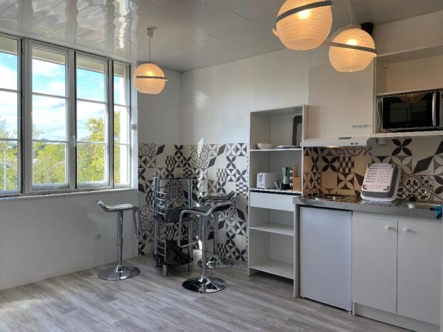 Location studio Venissieux - Photo 1