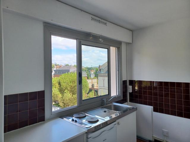 Location appartement T1 Mont St Aignan - Photo 2
