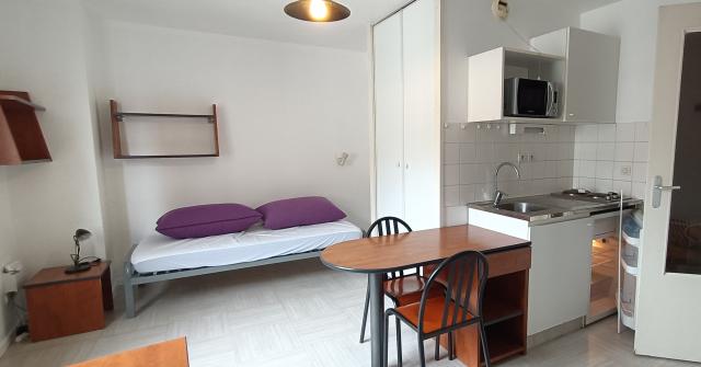 Location studio St Etienne - Photo 2