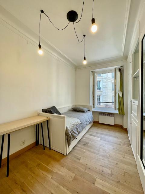 Location studio Paris 17 - Photo 1