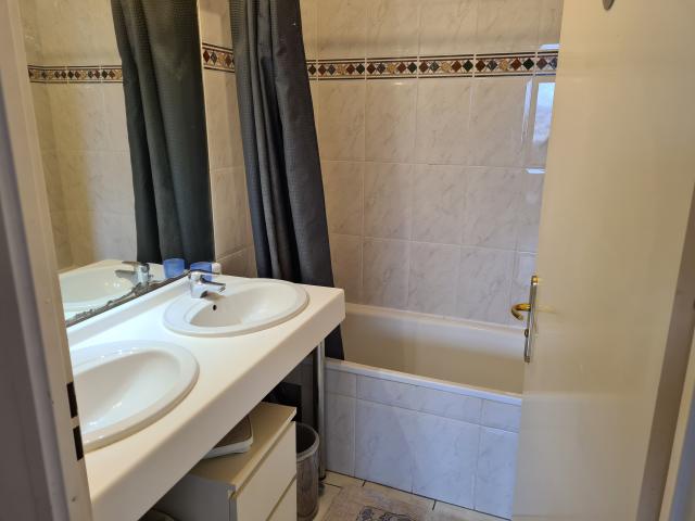 Location appartement T5 St Denis - Photo 3