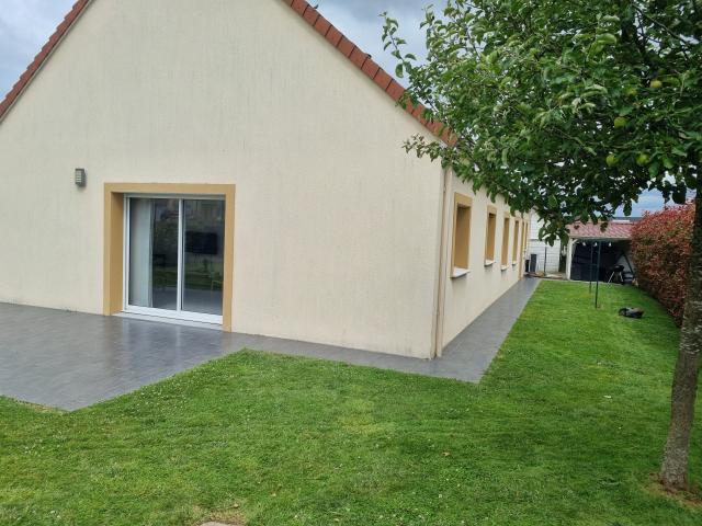 Location maison F6 Crosville la Vieille - Photo 2