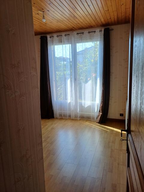Location maison F4 Aubigny sur Nere - Photo 3