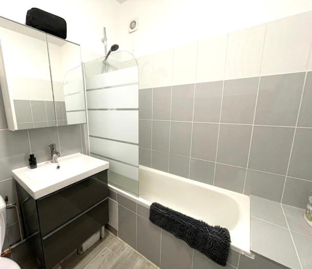 Location studio St Etienne - Photo 7
