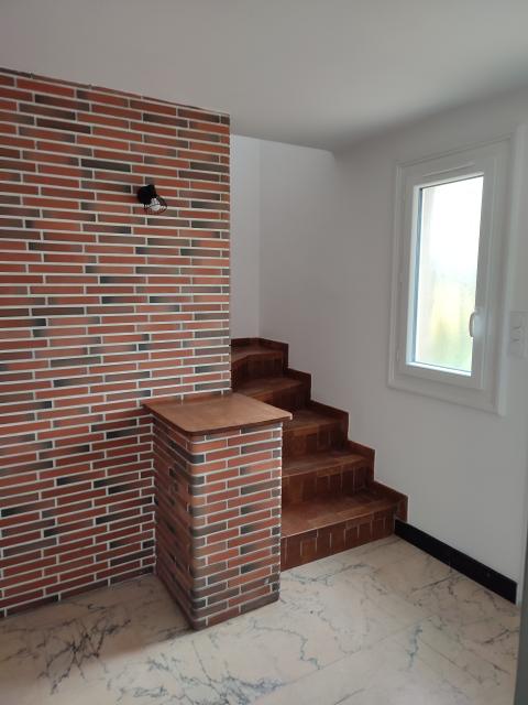Location maison F6 Cusset - Photo 2
