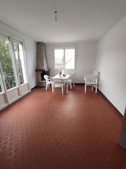 Location maison F6 Cusset - Photo 4