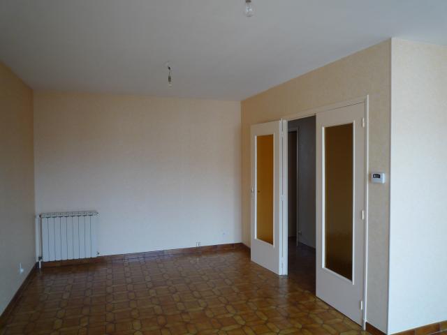 Location appartement T2 Montlucon - Photo 2