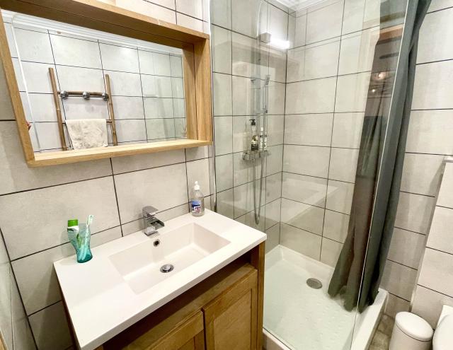 Location appartement T2 Marseille 08 - Photo 4