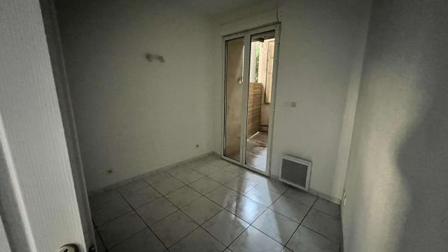 Location appartement T2 Nimes - Photo 3