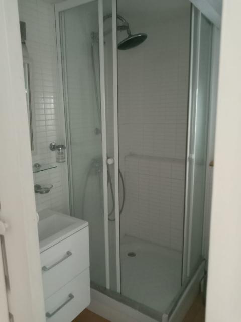 Location appartement T2 Marseille 08 - Photo 3