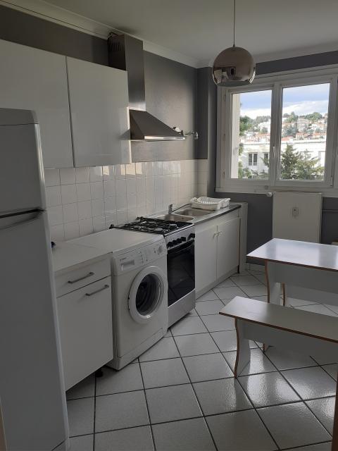 Location appartement T3 St Etienne - Photo 2