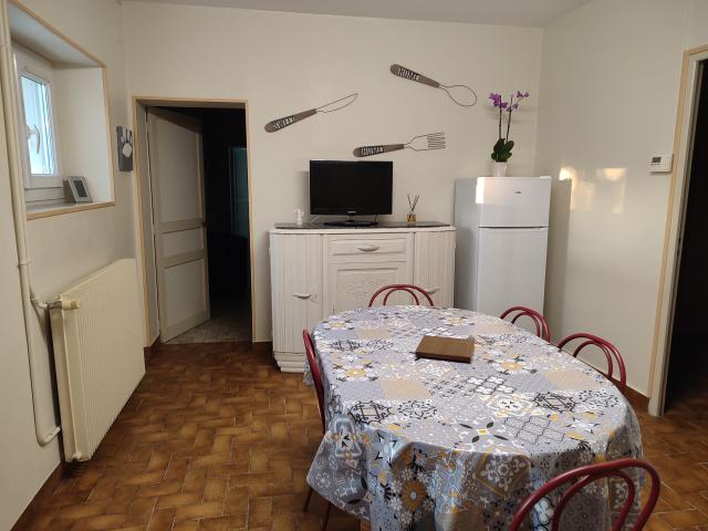 Location maison F3 Azay le Ferron - Photo 6
