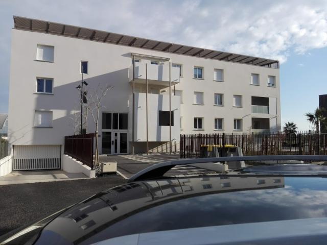 Location appartement T2 Sete - Photo 9